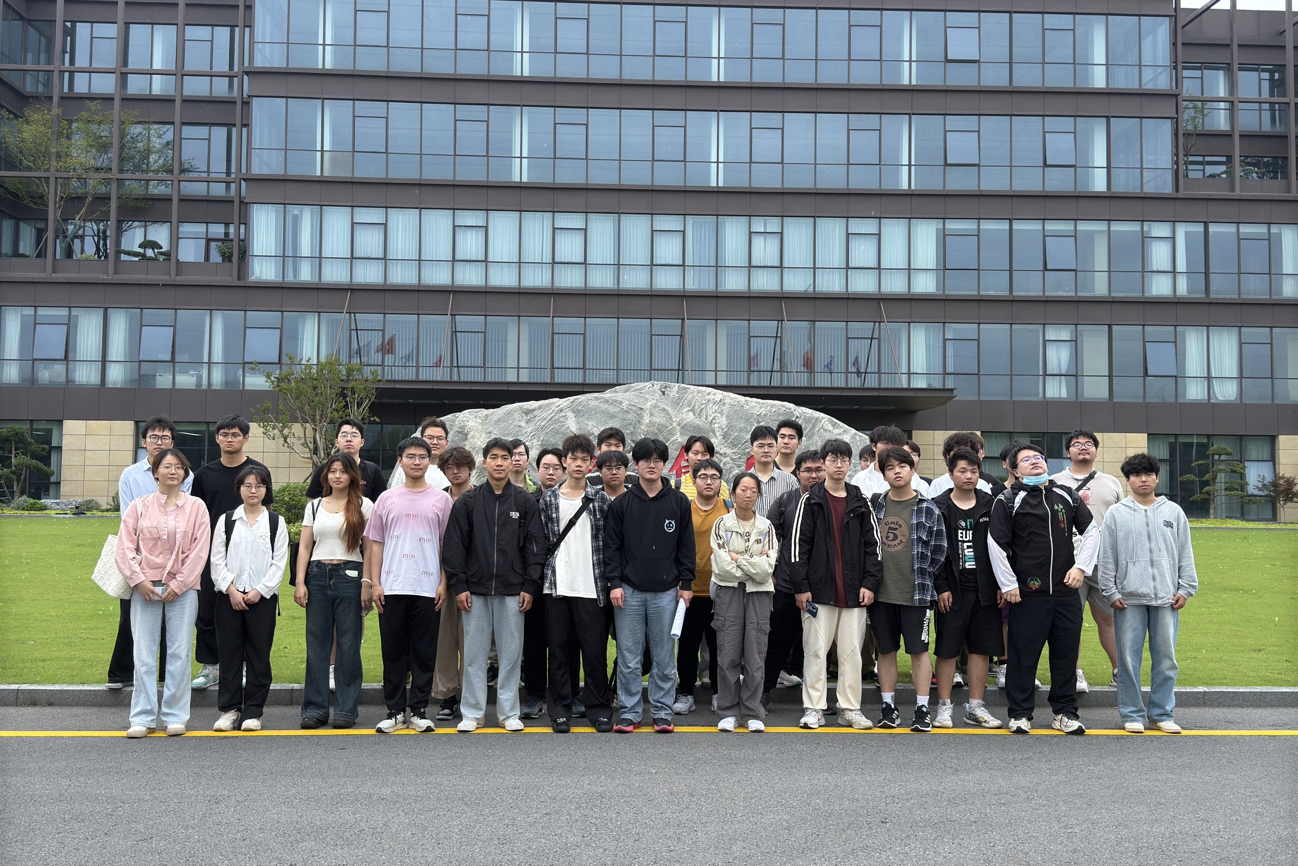 江蘇泰隆減速機(jī)(集團(tuán))股份有限公司 江蘇泰隆減速機(jī)(集團(tuán))股份有限公司